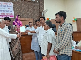 सीकर में कांग्रेस के 9 जिला परिषद सदस्यों ने दिया इस्तीफा, जिला प्रमुख पर लगाया भेदभाव का आरोप  सीकर में कांग्रेस के 9 जिला परिषद सदस्यों ने दिया इस्तीफा, जिला प्रमुख पर लगाया भेदभाव का आरोप