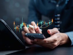 Fake App, Fake Profit: Pilot Loses Rs 3.16 Crore In Share Market Investment Fraud