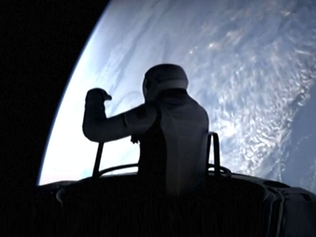 In Historic First, Spacex's Crew Of 4 Completes Private Spacewalk