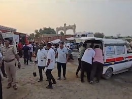 120 KM की रफ्तार, और चंद सेकेंड में 7 की मौत, गुजरात में हादसे से कुछ देर पहले का VIDEO आया सामने 120 KM की रफ्तार, और चंद सेकेंड में 7 की मौत, गुजरात में हादसे से कुछ देर पहले का VIDEO आया सामने