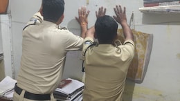 Mahakal wall collapse: एक दीवार क्या गिरी, थानों में दीवार पकड़ने लगे पुलिसकर्मी, जानें-क्या है पूरा मामला