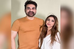 Celeb Couple Arbaaz Khan And Wife Shura's Fun Interaction With A Fan Celeb Couple Arbaaz Khan And Wife Shura's Fun Interaction With A Fan
