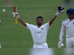 Musheer Khan: सरफऱाज खान के भाई मुशीर खान के साथ हादसा, सड़क दुर्घटना में घायल, इतने दिन रहेंगे क्रिकेट से दूर Musheer Khan: सरफऱाज खान के भाई मुशीर खान के साथ हादसा, सड़क दुर्घटना में घायल, इतने दिन रहेंगे क्रिकेट से दूर