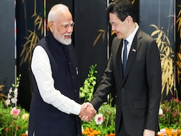 PM Modi Discusses Collaboration With Chip Manufacturing Unit In Singapore PM Modi Discusses Collaboration With Chip Manufacturing Unit In Singapore