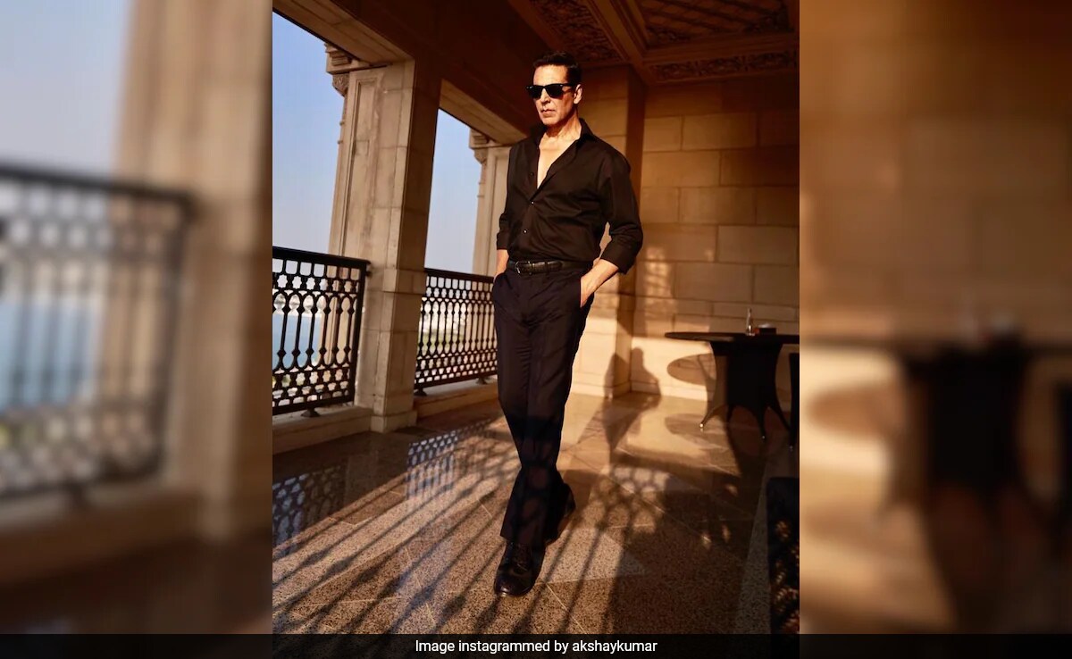 Akshay Kumar's "Hint At Something Special" Announcement Is Keeping The Internet Busy. Any Guesses?