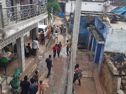 युवती का अश्लील वीडियो बना कर किया ब्लैकमेल, पीड़िता ने मामला दर्ज करवाया तो दबंगों ने घर पर किया हमला  युवती का अश्लील वीडियो बना कर किया ब्लैकमेल, पीड़िता ने मामला दर्ज करवाया तो दबंगों ने घर पर किया हमला