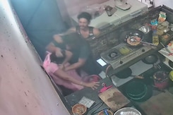 On Camera, Woman Assaulted At Madhya Pradesh Eatery, Accused On The Run On Camera, Woman Assaulted At Madhya Pradesh Eatery, Accused On The Run
