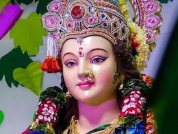 Shardiya Navratri 2024: 9 दिन रहेगी नवरात्रि की धूम, जानें शारदीय नवरात्रि पर किस समय करें घटस्थापना और क्या लगाएं माता रानी को भोग Shardiya Navratri 2024: 9 दिन रहेगी नवरात्रि की धूम, जानें शारदीय नवरात्रि पर किस समय करें घटस्थापना और क्या लगाएं माता रानी को भोग