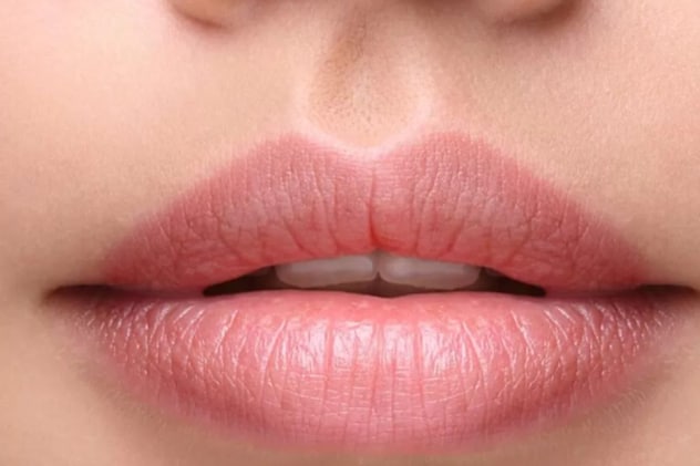 बड़े और मोटे होंठ  बड़े और मोटे होंठ