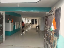 Nurse Fends Off Gang-Rape Attempt, Cuts Doctor's Private Parts With Blade Nurse Fends Off Gang-Rape Attempt, Cuts Doctor's Private Parts With Blade