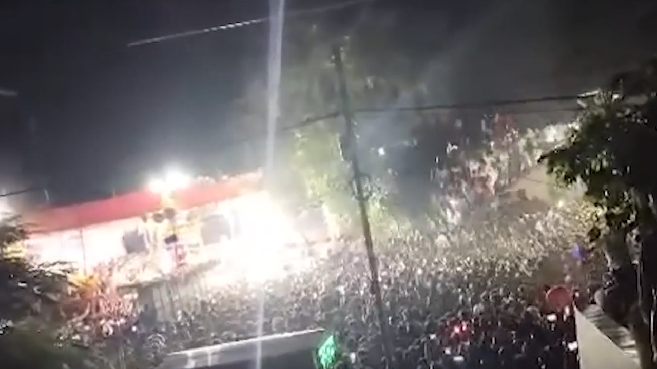 Tin Roof With Hundreds On It Collapses During Music Show In Bihar