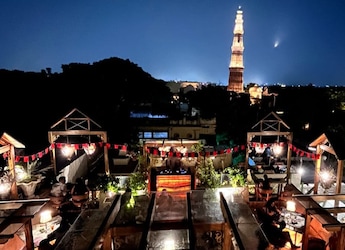 Dramz, Mehrauli Promises A Magical Evening With Qutub Minar's Grandeur And Fabulous Food And Drinks Dramz, Mehrauli Promises A Magical Evening With Qutub Minar's Grandeur And Fabulous Food And Drinks