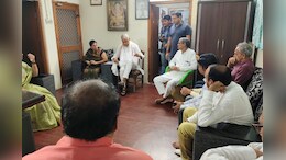 Rajasthan: किरोड़ी लाल मीणा से मिलने पहुंचे कांग्रेस सांसद हरीश मीणा, BJP में शुरू हुआ अटकलों का दौर