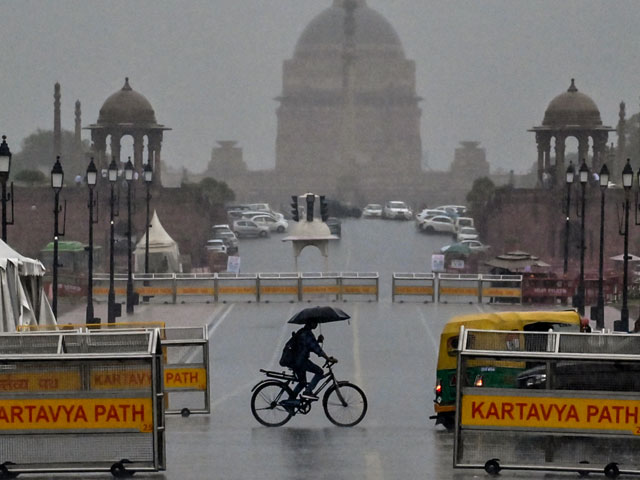 Heavy Rain Lashes Parts Of Delhi, Weather Department Issues Orange Alert