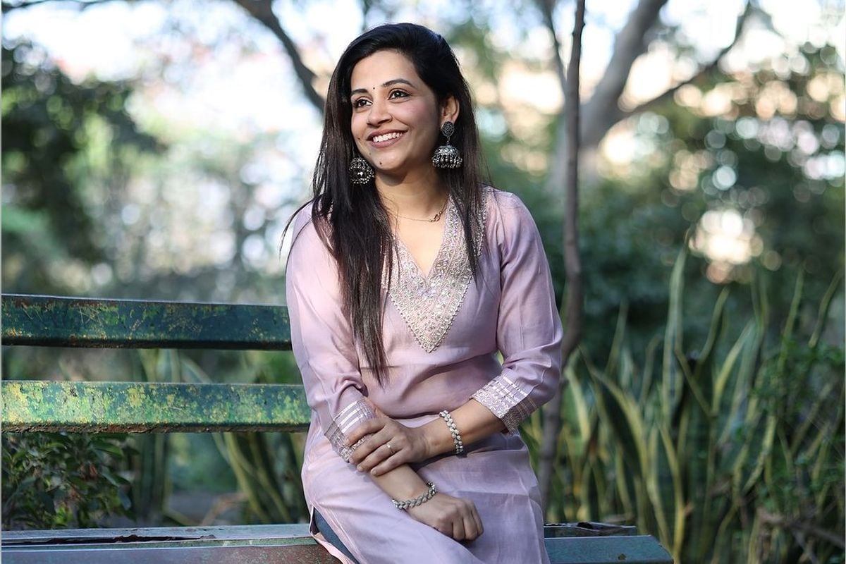 Varsha Shukla's Empowering Message: "Don't Be Afraid of Getting Judged, Every Woman Deserves Respect" Varsha Shukla's Empowering Message: "Don't Be Afraid of Getting Judged, Every Woman Deserves Respect"