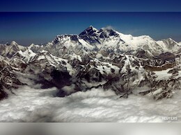 हिमालय में क्यों आया बर्फीला तूफान? माउंट एवरेस्ट पर फंसे 1000 पर्वतारोही, रेस्क्यू ऑपरेशन जारी हिमालय में क्यों आया बर्फीला तूफान? माउंट एवरेस्ट पर फंसे 1000 पर्वतारोही, रेस्क्यू ऑपरेशन जारी