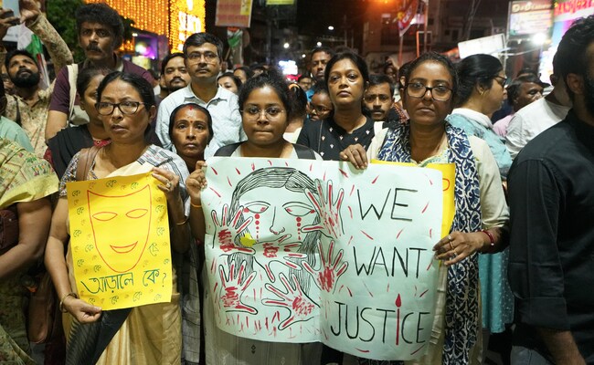 Trinamool Distances Self From Minister's 'Woman Protester Drinking' Remark