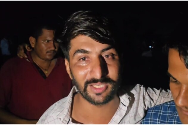 पायलट से हुई बातचीत के बारे में बताते हुए चश्मदीद ग्रामीण. पायलट से हुई बातचीत के बारे में बताते हुए चश्मदीद ग्रामीण.