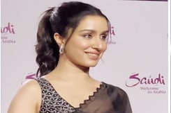 Shraddha Kapoor Channeled Her Inner <i>Desi</i> Girl At This Event Shraddha Kapoor Channeled Her Inner <i>Desi</i> Girl At This Event