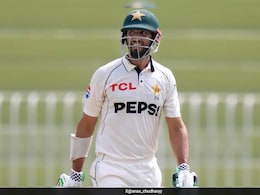 Ex-Mumbai Indians Star Mistakenly Calls Shan Masood As "Captain Of India", Video Viral Ex-Mumbai Indians Star Mistakenly Calls Shan Masood As "Captain Of India", Video Viral