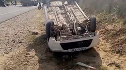 राजस्थान में दर्दनाक सड़क हादसा: स्कूली बच्चों से भरी कार पलटी, एक बच्चे की मौत, 9 घायल
