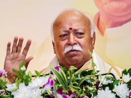 Mohan Bhagwat Speech: मोहन भागवत ने बताई 'हिंदू' की परिभाषा, बोले- 'भारत में परिवार के संस्कारों को खतरा'