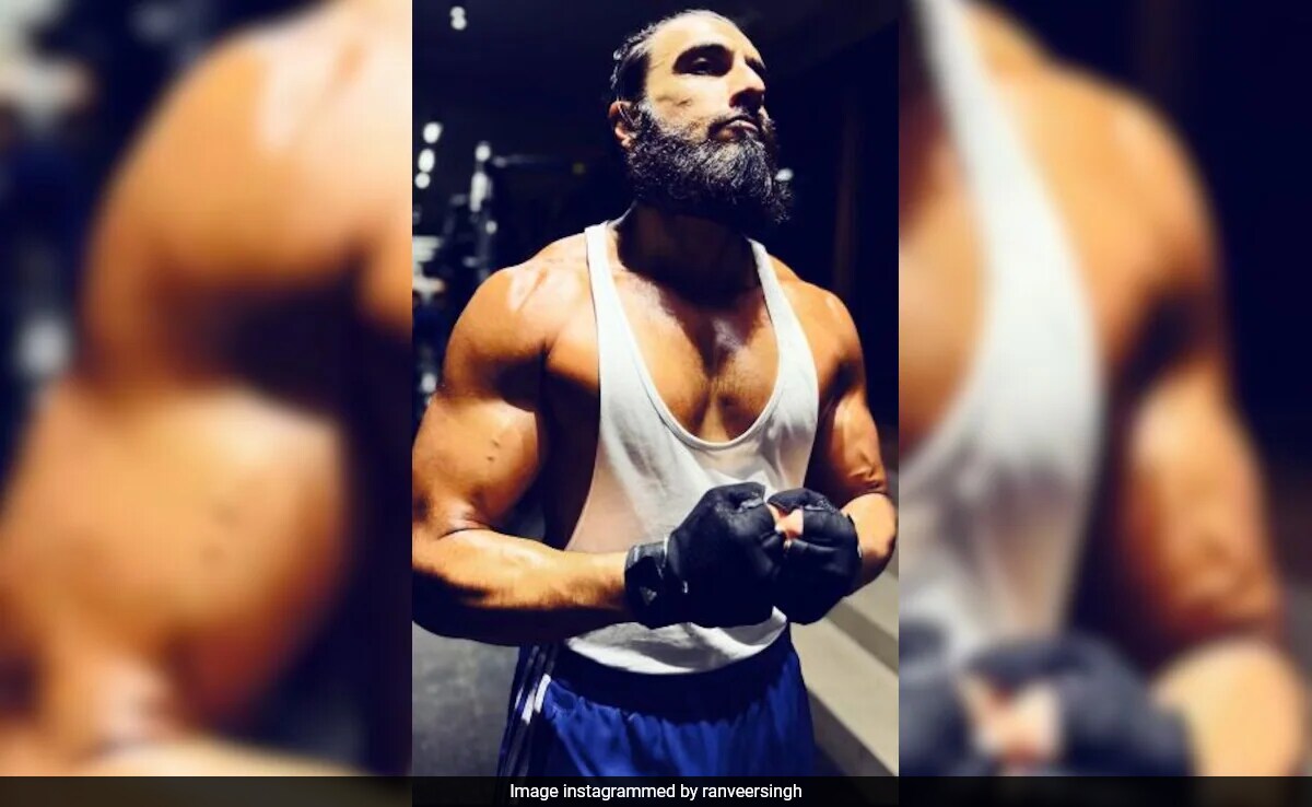 New Dad Ranveer Singh Turns Beast Mode On In The Gym And It's All Kinds Of Goals