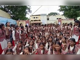 भोपाल में बालिका विद्यालय में 'कठोर' सजा को लेकर हंगामा, महिला प्रशासक को हटाया गया भोपाल में बालिका विद्यालय में 'कठोर' सजा को लेकर हंगामा, महिला प्रशासक को हटाया गया