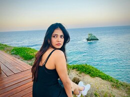 Malavika Mohanan And Siddhant Chaturvedi Dive Into A Delicious Thali In Jaipur