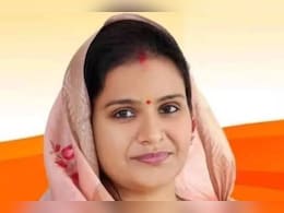 जयपुर की हेरिटेज मेयर मुनेश गुर्जर हो सकती हैं गिरफ्तार, पार्षद नए मेयर को लाने की तैयारी में लगे  जयपुर की हेरिटेज मेयर मुनेश गुर्जर हो सकती हैं गिरफ्तार, पार्षद नए मेयर को लाने की तैयारी में लगे