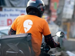 Swiggy का शेयर लिस्टिंग के पहले दिन करीब 17% चढ़ा, मार्केट कैप  1 लाख करोड़ रुपये के पार Swiggy का शेयर लिस्टिंग के पहले दिन करीब 17% चढ़ा, मार्केट कैप  1 लाख करोड़ रुपये के पार