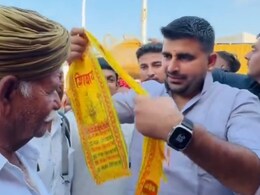 80 बुजुर्गों को लेकर ट्रेन से हरिद्वार रवाना हुए रविंद्र सिंह भाटी, निजी खर्चे पर करा रहे तीर्थ यात्रा 80 बुजुर्गों को लेकर ट्रेन से हरिद्वार रवाना हुए रविंद्र सिंह भाटी, निजी खर्चे पर करा रहे तीर्थ यात्रा