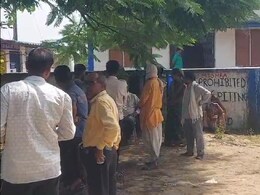 Suicide: शादी के कुछ दिन बाद ही कर ली आत्महत्या, नवविवाहिता ने सुसाइड नोट में लिखा-'पापा मैं हार गई' Suicide: शादी के कुछ दिन बाद ही कर ली आत्महत्या, नवविवाहिता ने सुसाइड नोट में लिखा-'पापा मैं हार गई'