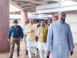 वक्फ बिल पर JPC की बैठक: भारी हंगामा, 10 विपक्षी सांसद सस्पेंड वक्फ बिल पर JPC की बैठक: भारी हंगामा, 10 विपक्षी सांसद सस्पेंड