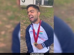 "MS Dhoni Or Virat Kohli?": Paralympics Gold Winner Navdeep Singh Gives Stunning Reply "MS Dhoni Or Virat Kohli?": Paralympics Gold Winner Navdeep Singh Gives Stunning Reply