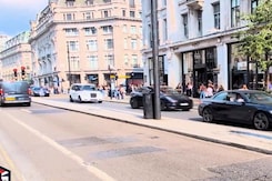 London Mayor Announces Traffic Ban On Oxford Street; What Does It Mean For British Economy? London Mayor Announces Traffic Ban On Oxford Street; What Does It Mean For British Economy?