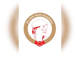 निम्न आय वर्ग के लिए यशराज के साथ काम करने का मौका, जानें कब, कैसे और कहां यश चोपड़ा फाउंडेशन में ले सकते एडमिशन निम्न आय वर्ग के लिए यशराज के साथ काम करने का मौका, जानें कब, कैसे और कहां यश चोपड़ा फाउंडेशन में ले सकते एडमिशन