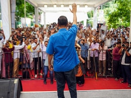 क्या केजरीवाल की मांग मान लेगा चुनाव आयोग, दिल्ली में क्या नवंबर में हो सकते हैं चुनाव? क्या केजरीवाल की मांग मान लेगा चुनाव आयोग, दिल्ली में क्या नवंबर में हो सकते हैं चुनाव?