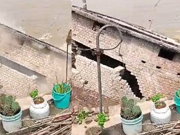 बिहार: भागलपुर में देखते ही देखते गंगा में समा गए कई घर, VIDEO देख सिहर जाएंगे