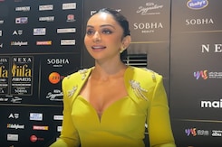Rakul Walks Out When Asked About Vashu Bhagnani's No Payment Controversy Rakul Walks Out When Asked About Vashu Bhagnani's No Payment Controversy