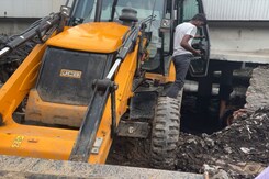 NDTV Reality Check: Lt Governor Visits Key Delhi Drain After Monsoon, Orders Cleanup NDTV Reality Check: Lt Governor Visits Key Delhi Drain After Monsoon, Orders Cleanup