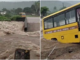 Rajasthan के सवाई माधोपुर में अचानक पुलिया टूटने से स्कूल बस नाले में गिरी, 4 युवक बहे, 1 को स्थानीय लोगों ने बचाया