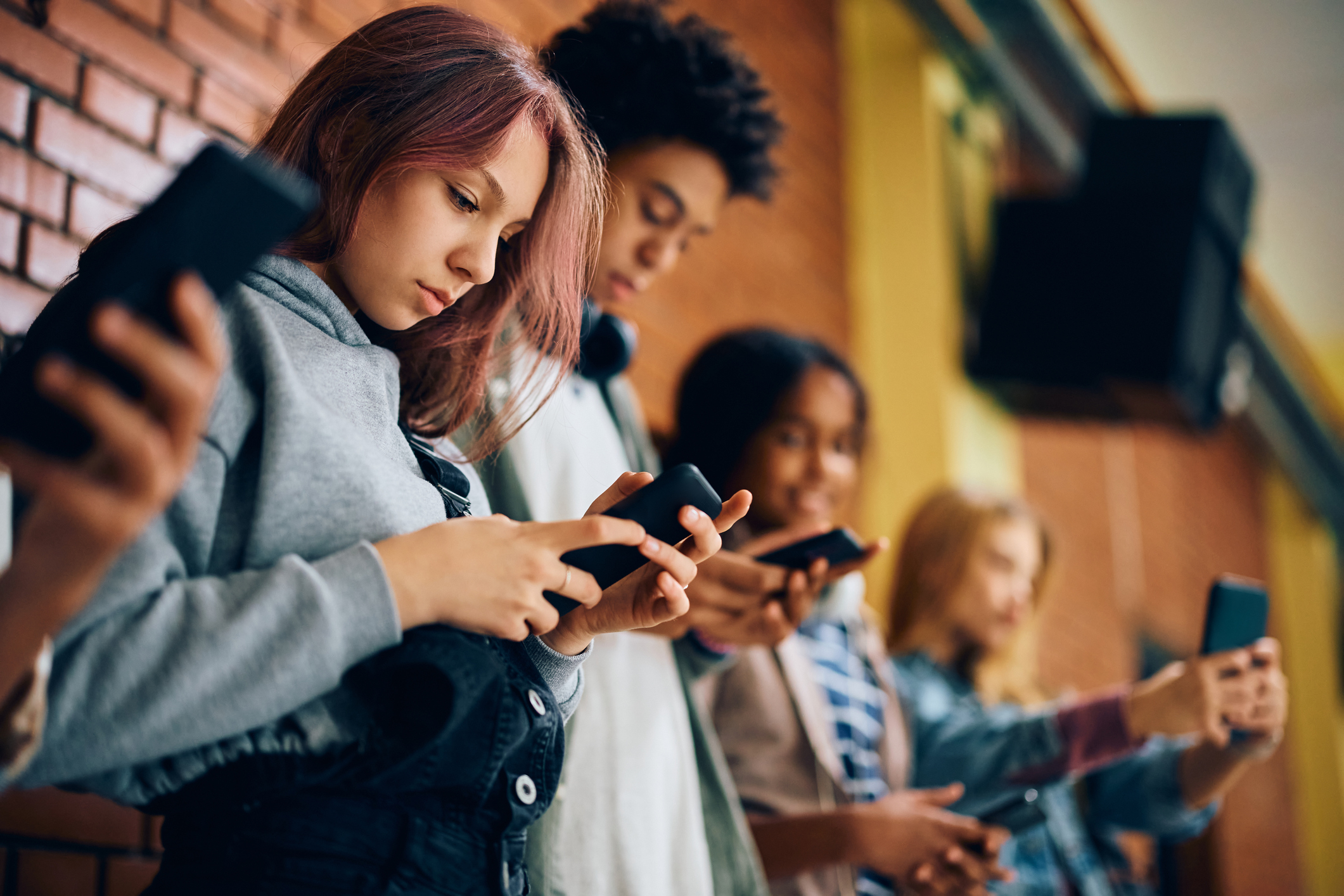 Understanding how internet and social media is a boon and bane for mental health