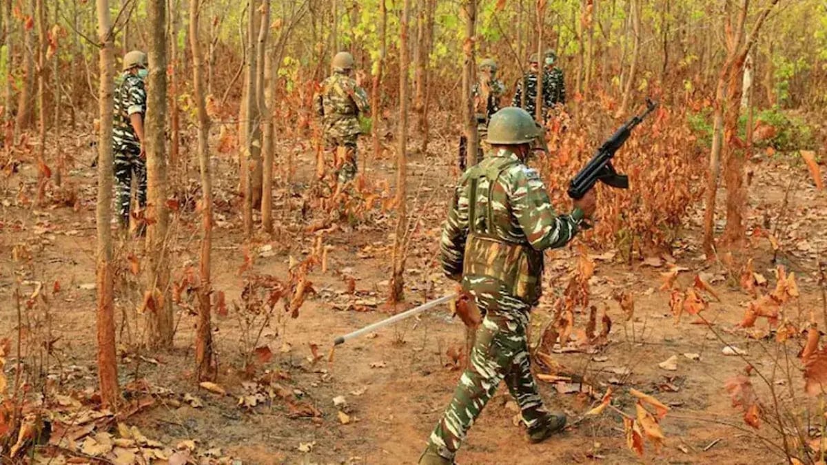 नक्सली कमांडर हिड़मा की खैर नहीं! खात्में के लिए एक कदम और आगे बढ़ी फ़ोर्स, इस इलाके को भी ले लिया कब्जे में | Sukma New Police CRPF Camp Naxali Commander Hidma Puvarti