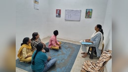 गुमनाम हुई गोंडी बोली को मिला सहारा ! MP की&nbsp;रिटायर्ड टीचर यूं दे रही नया जीवन