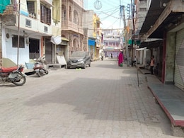 Rajasthan: जहाजपुरा में पथराव के बाद तीसरे दिन भी नहीं खुले बाजार, कोटड़ी में भी बंद रहीं दुकानें Rajasthan: जहाजपुरा में पथराव के बाद तीसरे दिन भी नहीं खुले बाजार, कोटड़ी में भी बंद रहीं दुकानें