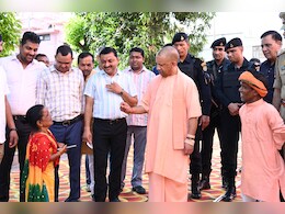 "आपके साथ फोटो..." : छोटी कद की महिला की इस मांग को सुन सीएम भी मुस्कुराए