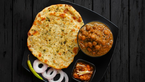 The food in Amritsar let you enjoy typical Punjabi flavours. The food in Amritsar let you enjoy typical Punjabi flavours.