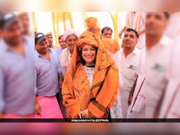 Tosham Seat Result: तोशाम सीट पर बंसीलाल की विरासत बरकरार, पोती श्रुति चौधरी जीतीं, भाई अनिरुद्ध को हराया Tosham Seat Result: तोशाम सीट पर बंसीलाल की विरासत बरकरार, पोती श्रुति चौधरी जीतीं, भाई अनिरुद्ध को हराया