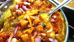 Street-Style Ragda Chaat Recipe: How To Make Mumbai's Favourite Chaat At Home